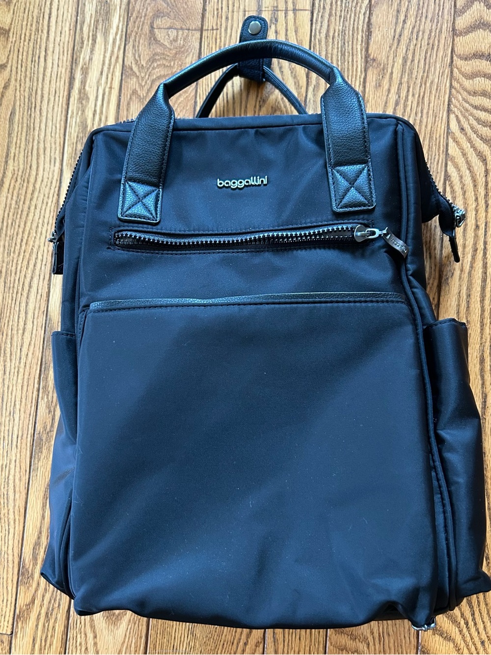 Baggallini Soho Travel Work Backpack Black